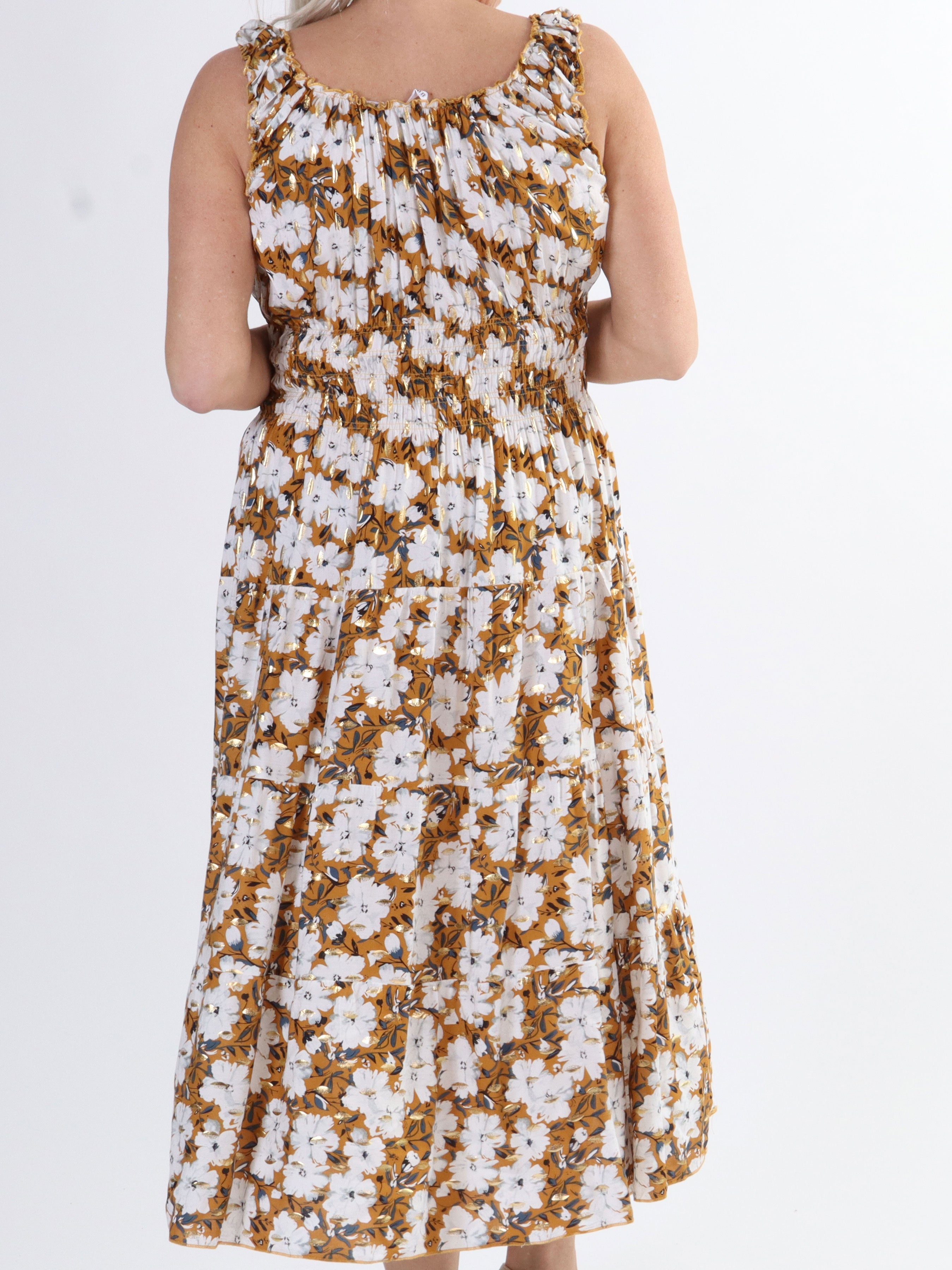 Alicia summer Short - Sød plus size stropkjole med sommerblomster